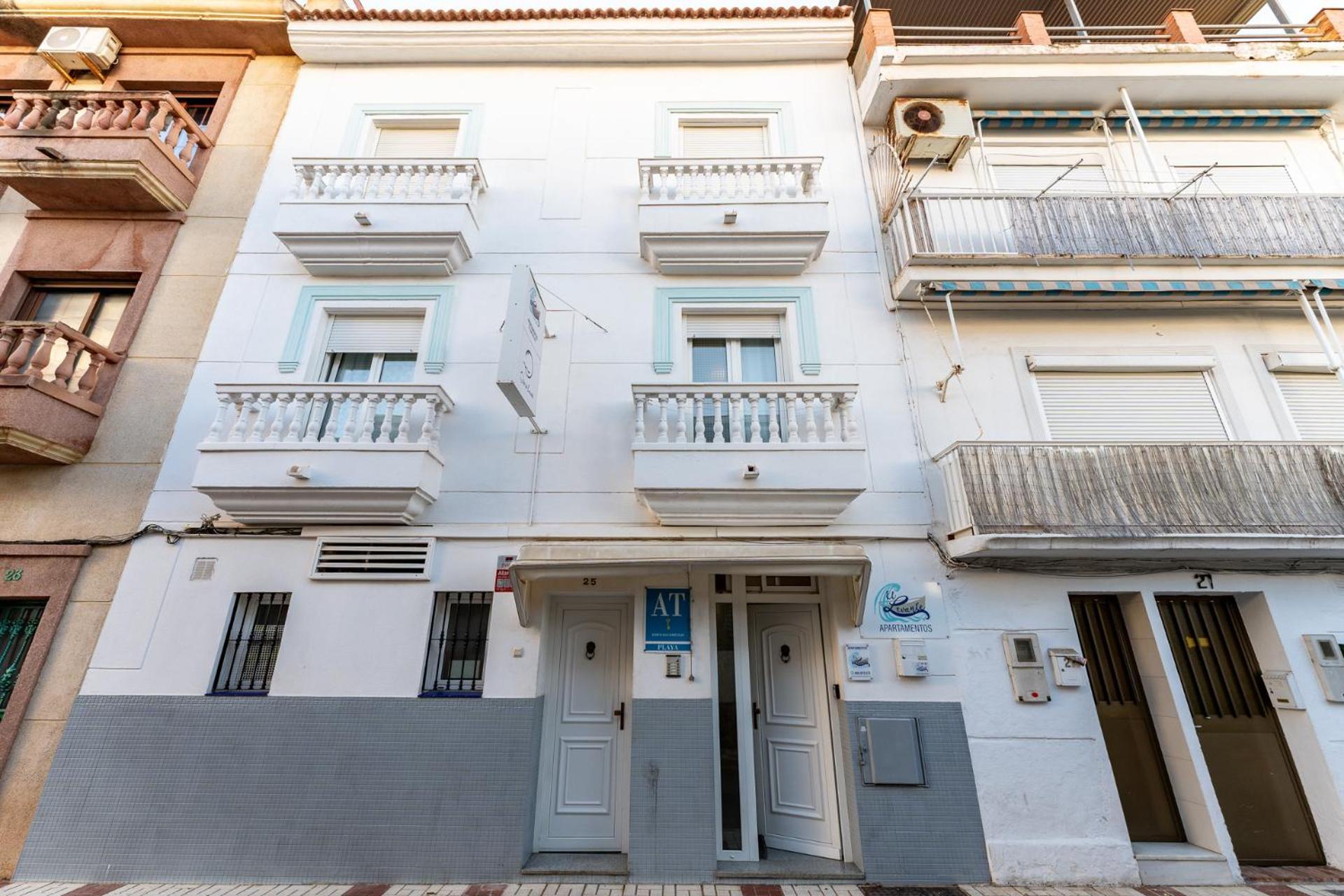 Malagasuite El Levante Apartments 托雷莫利诺斯 外观 照片