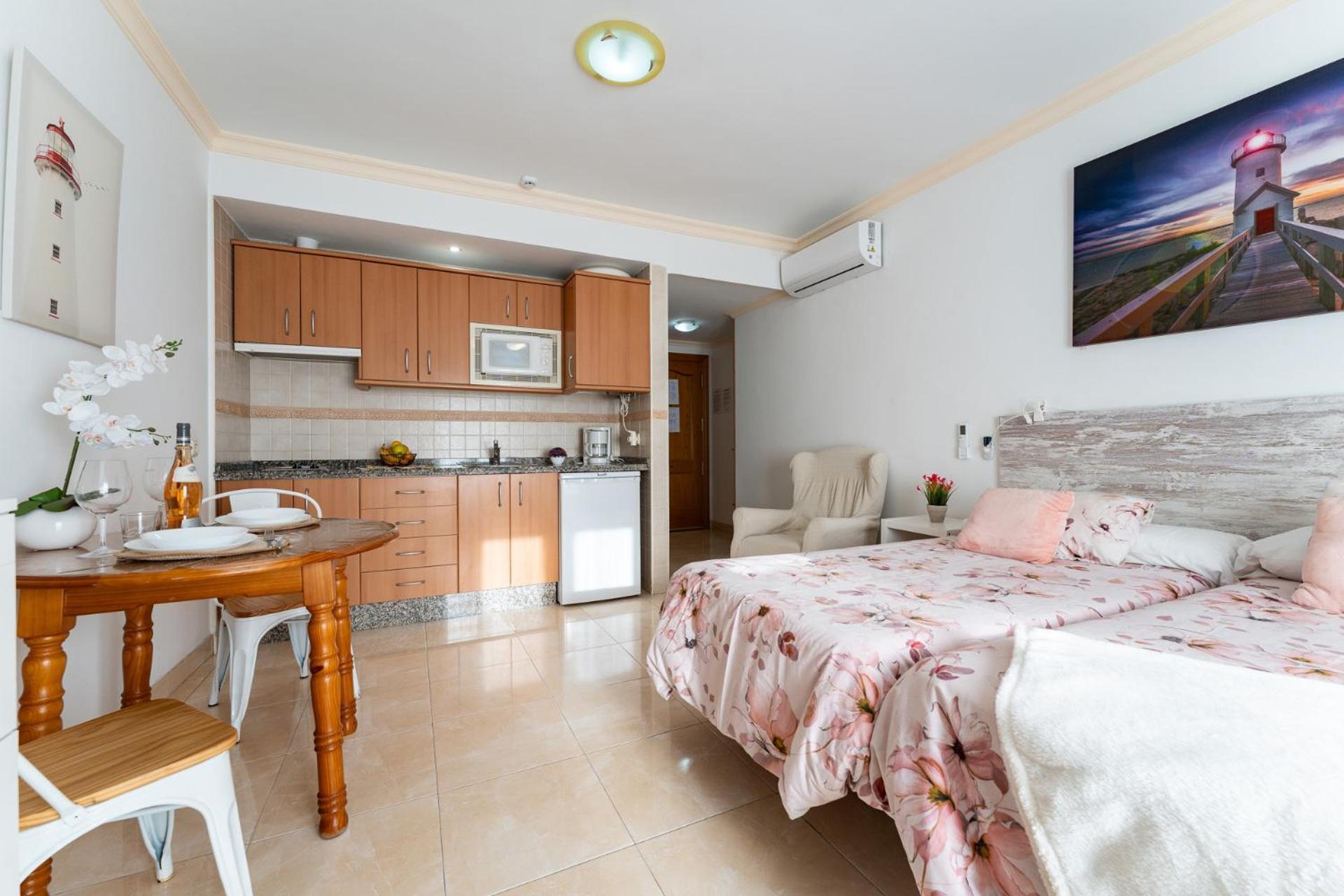 Malagasuite El Levante Apartments 托雷莫利诺斯 客房 照片