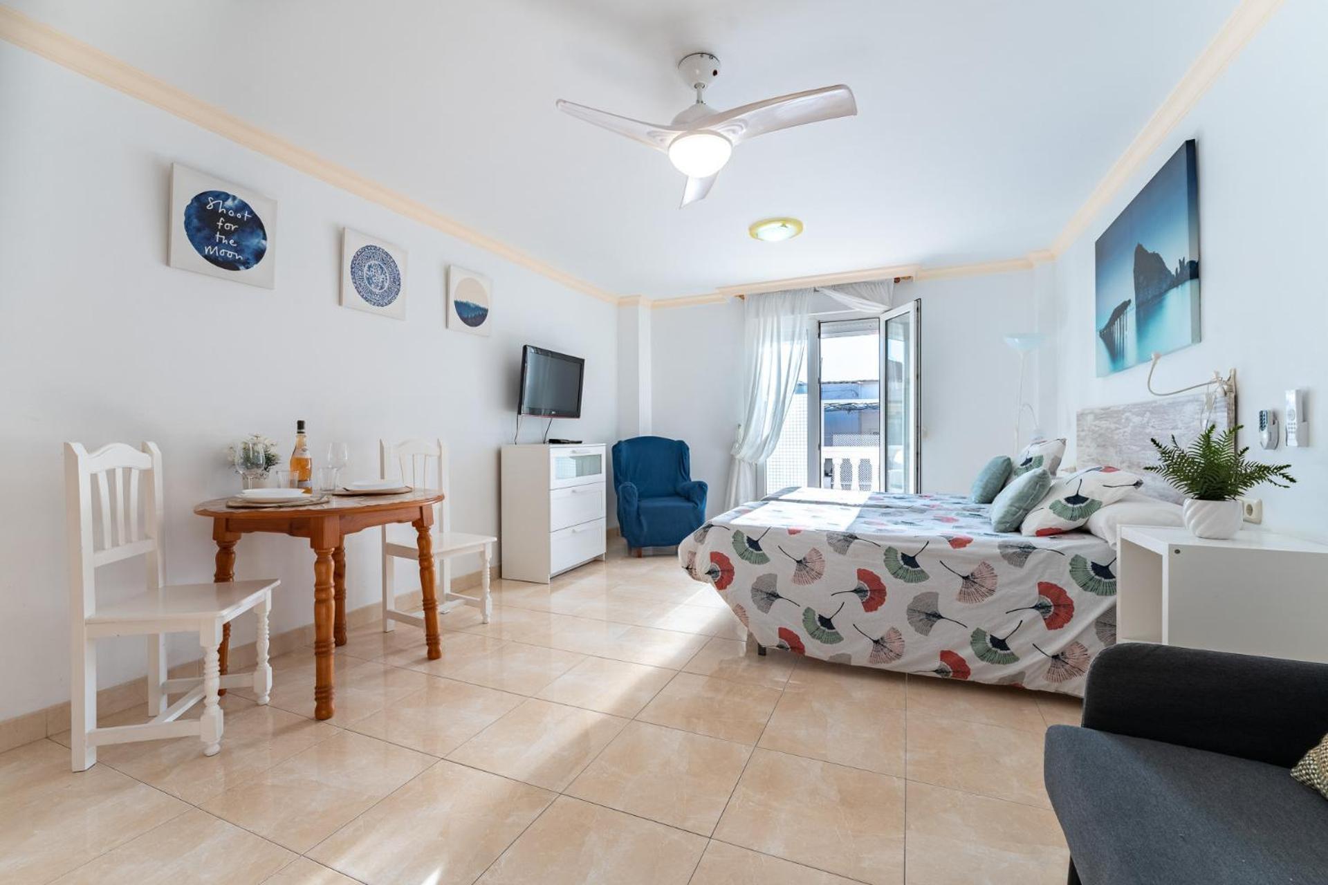 Malagasuite El Levante Apartments 托雷莫利诺斯 客房 照片