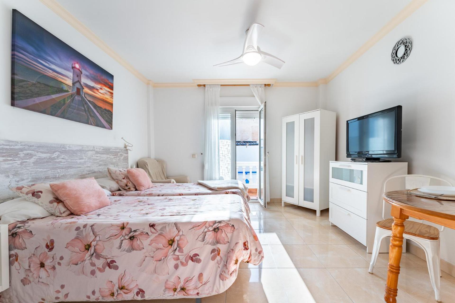 Malagasuite El Levante Apartments 托雷莫利诺斯 外观 照片