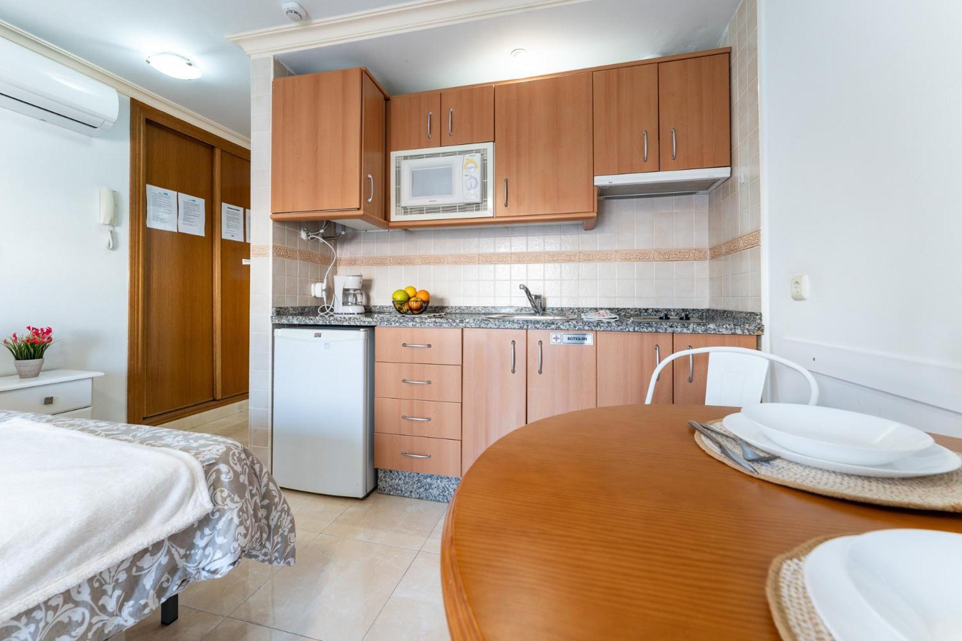 Malagasuite El Levante Apartments 托雷莫利诺斯 客房 照片