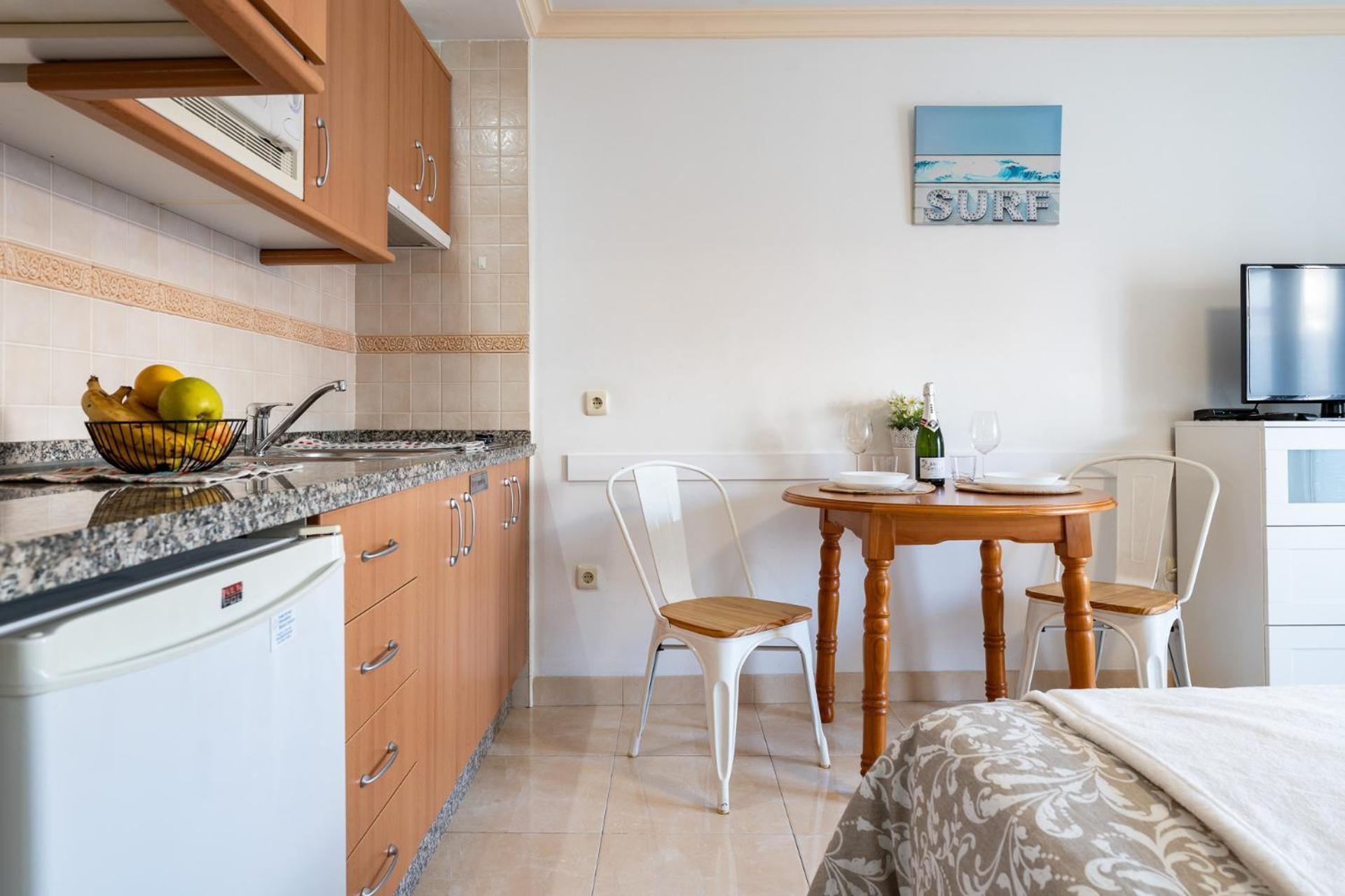 Malagasuite El Levante Apartments 托雷莫利诺斯 客房 照片