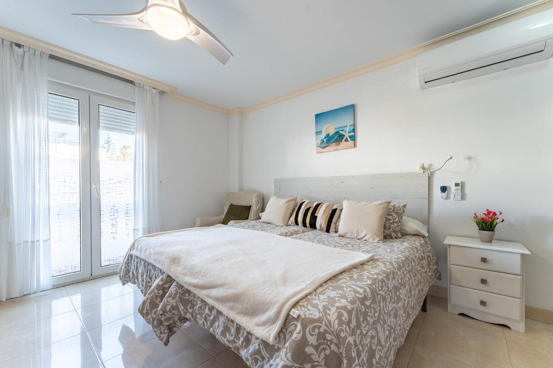 Malagasuite El Levante Apartments 托雷莫利诺斯 外观 照片