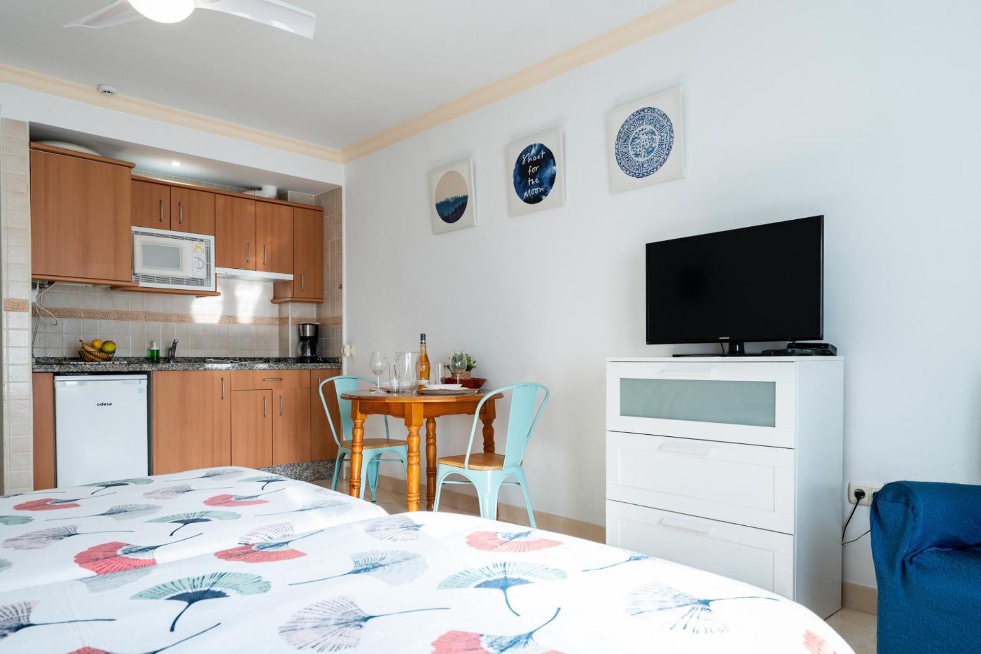 Malagasuite El Levante Apartments 托雷莫利诺斯 客房 照片
