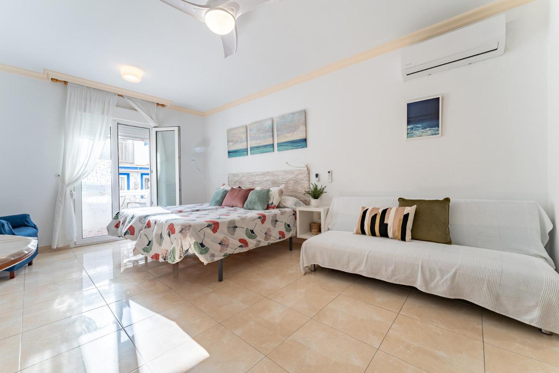Malagasuite El Levante Apartments 托雷莫利诺斯 外观 照片