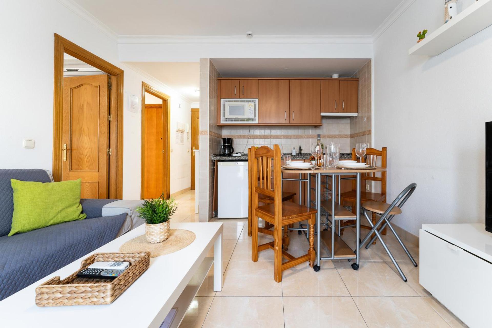Malagasuite El Levante Apartments 托雷莫利诺斯 外观 照片